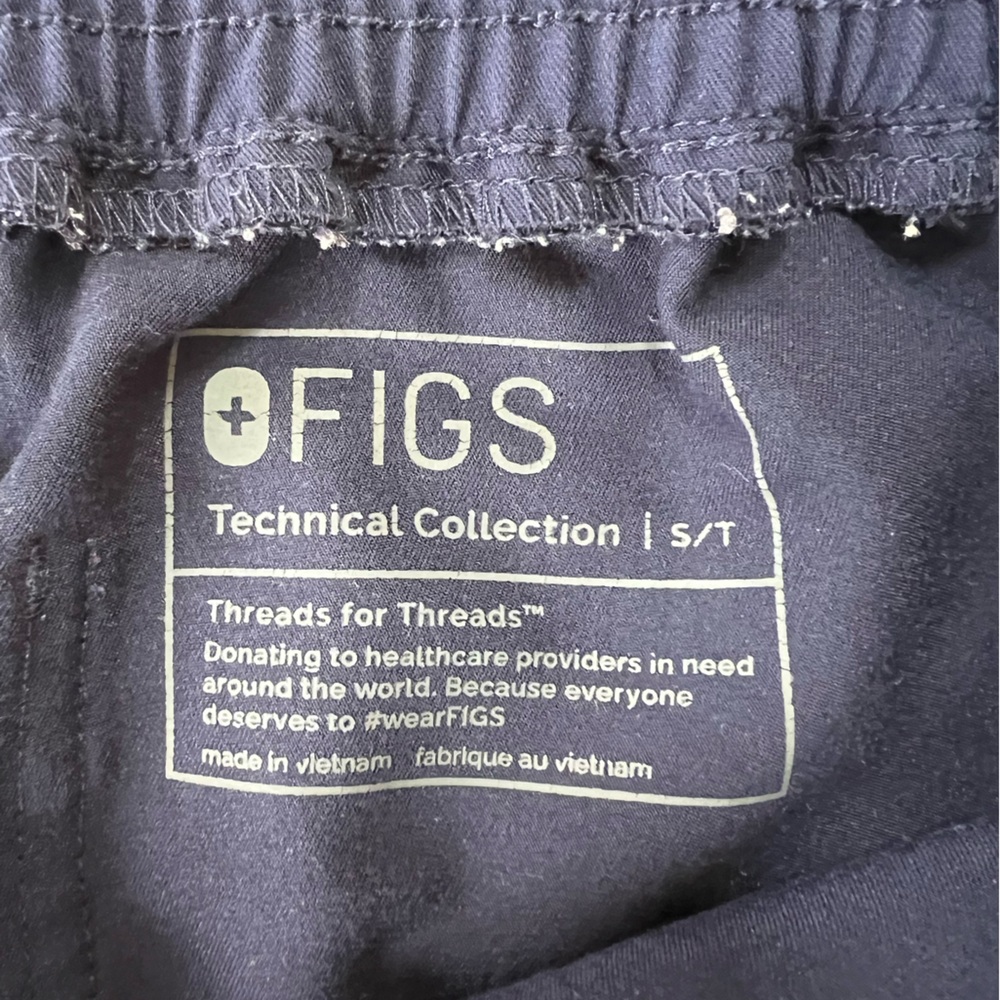 FIGS Yola Skinny Straight Leg Scrub Pants in Navy Blue (PO #1803), S/T - Picture 6 of 9